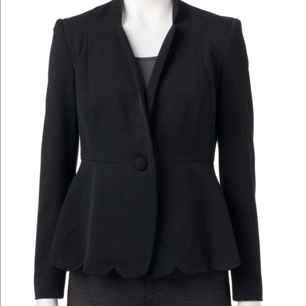 Black scalloped hem blazer